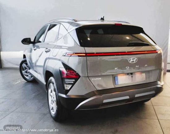 Hyundai Kona 1.0 TGDI 48V Tecno 4x2 de 2023 con 10.000 Km por 28.900 EUR. en Madrid