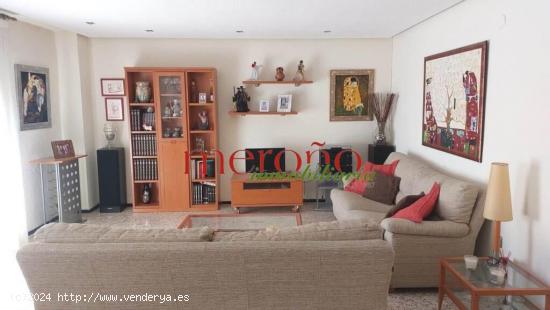 VIVIENDA PLAZA CREVILLENTE - ALICANTE