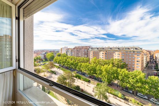 Vive en Armonía y Comodidad en Las Viñas: Piso en alquiler con fantásticas Vistas y Garaje - ZAMO