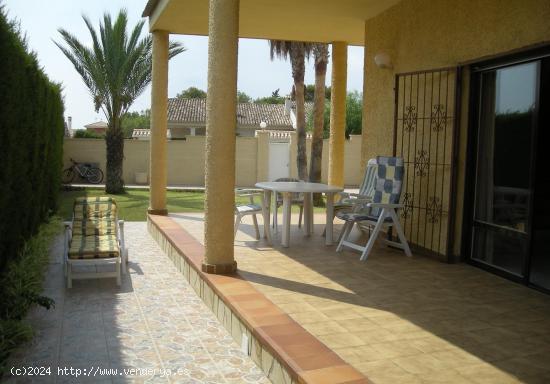 FANTASTICA VILLA CON VISTAS AL MAR, NO DEJE DE VERLA - ALICANTE