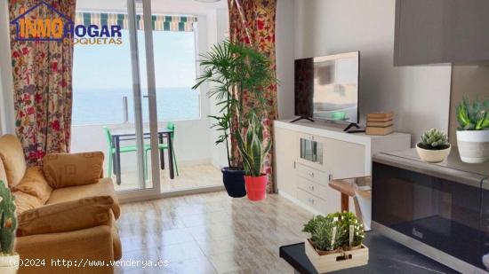 ¡Tu Paraíso Costero Espera! Apartamento Reformado con Vistas al Mar a Solo 5 Minutos de la Playa! 