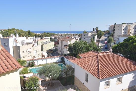 Venta de Piso de dos dormitorios con terraza en Segur de Calafell - TARRAGONA