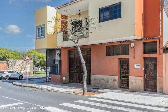 VIVIENDA UNIFAMILIAR EN BUENAVISTA DEL NORTE - SANTA CRUZ DE TENERIFE