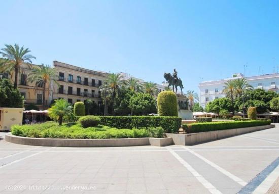 Vivienda a 5 minutos de  la plaza arenal - CADIZ