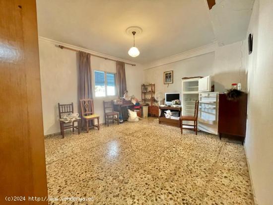 CASA CON 80 METROS DE TERRAZA , MAGNIFICA UBICACIÓN, EN EL AGRIMENSOR!! - CADIZ