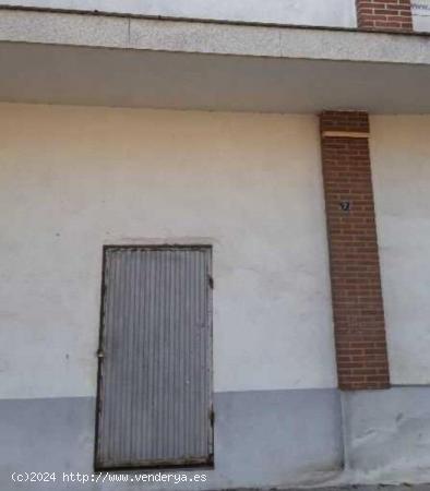 LOCAL COMERCIAL EN  CUATROVIENTOS - LEON