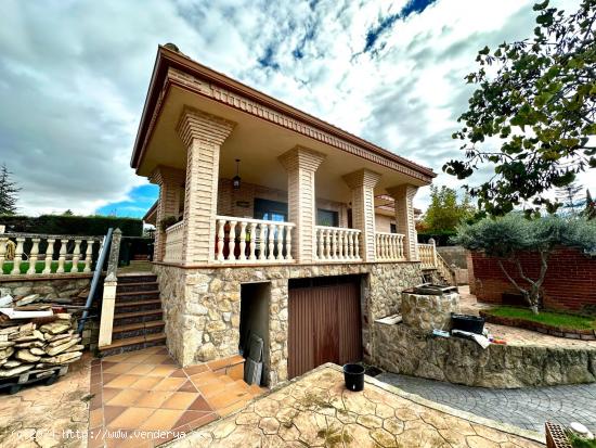 Tu chalet de ensueño, independiente con 7 dormitorios, 4 baños, piscina etc... - GUADALAJARA