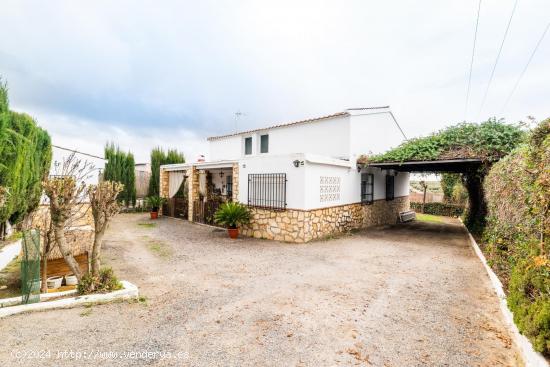 ESPECTACULAR VIVIENDA CON TERRENO - GRANADA