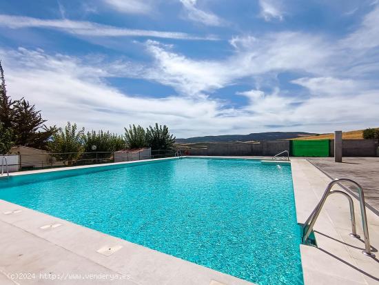 Espectacular casa con Piscina - GRANADA