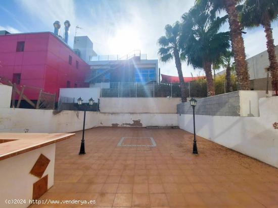 BAJADA PRECIO! Local con 160m2 de terrazas! - ALICANTE