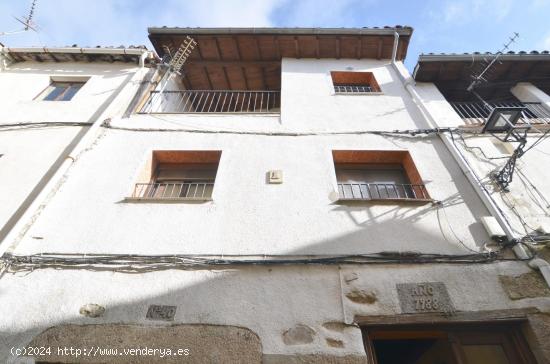 Urbis te ofrece una casa en venta en Villanueva del Conde, Salamanca. - SALAMANCA