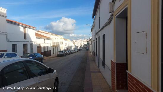 CASA EN VENTA AZUAGA - BADAJOZ