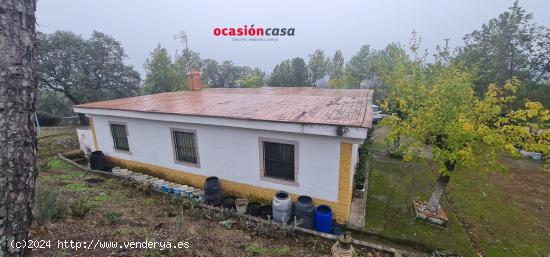 PARCELA CON CASA Y PISCINA A LA VENTA - CORDOBA