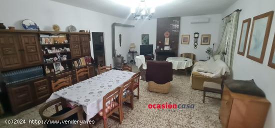 PARCELA CON CASA Y PISCINA A LA VENTA - CORDOBA