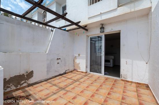 Para reformar: Duplex en zona tranquila - LAS PALMAS