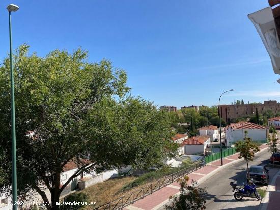 CASA EN EL BARRIO GIRÓN - VALLADOLID