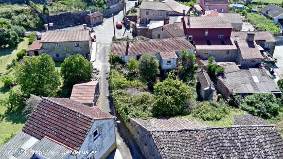 Encantadora casa de piedra en Catoira para reformar - PONTEVEDRA