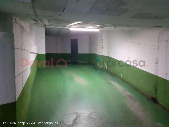 PLAZA DE GARAJE EN ZONA URZAIZ !!! - PONTEVEDRA