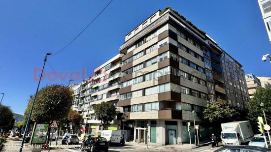 Piso luminoso con vistas despejadas en Gran Vía - PONTEVEDRA