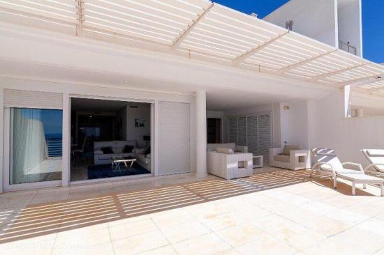 APARTAMENTO EN ALTEA HILLS CON INIGUALABLES VISTAS AL MEDITERRÁNEO - ALICANTE