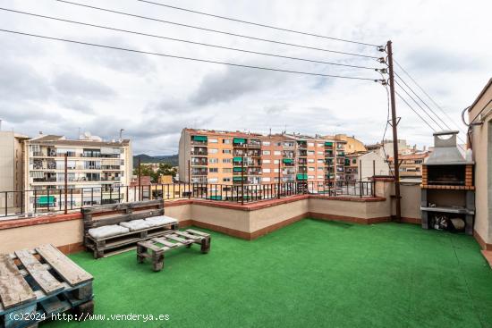  PIS DE 3 HABITACIONES REFORMADO Y CON TERRAZA PRIVADA! - BARCELONA 