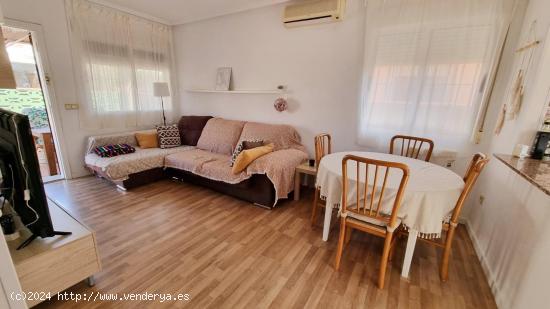  Chalet independiente en una res cerrada con piscina comunitaria!!! - ALICANTE 