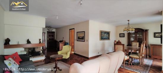 SE VENDE LUMINOSO DUPLEX EN LA CALLE DEL PASEO CON PLAZA DE GARAJE.  REF  7255 - ORENSE