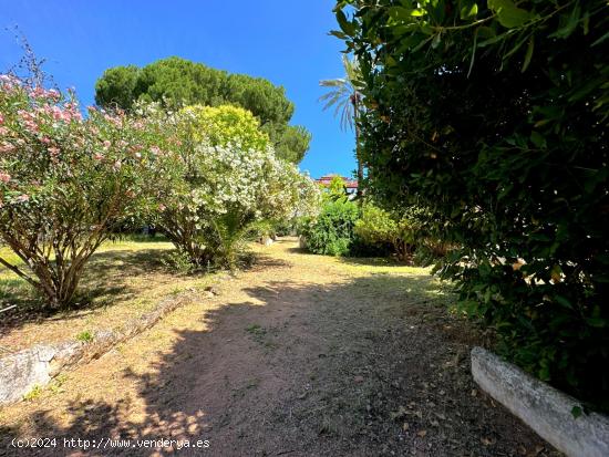 ¡Oportunidad! Casa y Terreno en el Barrio Más Privilegiado de Córdoba: El Brillante - CORDOBA