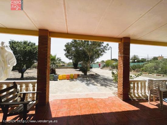 EXCELENTE CASA DE CAMPO CON 4 DORMITORIOS Y 1300M2 DE PARCELA EN GEA Y TRUYOL - MURCIA