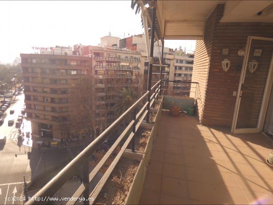 ESPECTACULAR PISO EN VENTA EN LA ZONA DE GRAN VIA - ENSANCHE DE VALENCIA JUNTO AL RIO. - VALENCIA