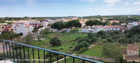 ESTUPENDO TERCER PISO CON PROYECTO DE ASCENSOR Y TERRAZA - BALEARES