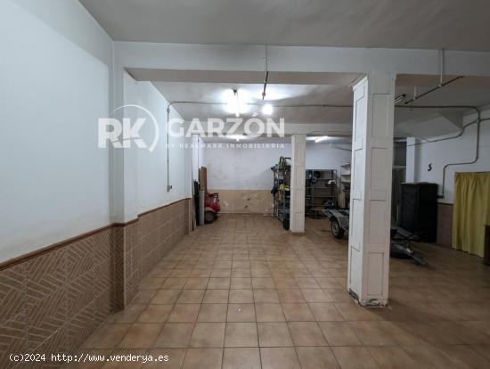 Piso Alquiler junto a la Plaza de Toros - Cochera privada (2 coches) - ALMERIA