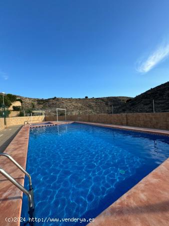 VENTA DE PISO EN   ZONA SANTIAGO BERNABEU -SANTA POLA - ALICANTE