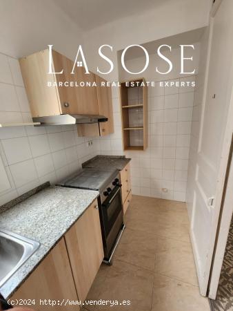 Piso para reformar en Eixample - BARCELONA