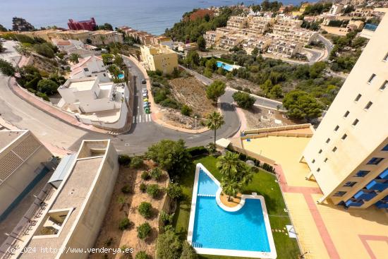 ¡Ático en una de las mejores urbanizaciones de Calpe con 2 plazas de parking y 2 trasteros! - ALIC