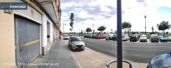 Local comercial con vado en zona Parque Molí D´Animeta de Quart de Poblet - VALENCIA