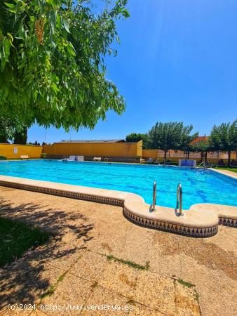 Se vende Bungalow en planta baja con solárium En Doña Inés Torrevieja - ALICANTE