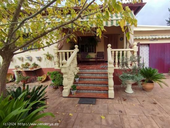 PRECIOSA CASA CON TERRENO (CTRA. EL HIGUERÓN, CÓRDOBA) - CORDOBA