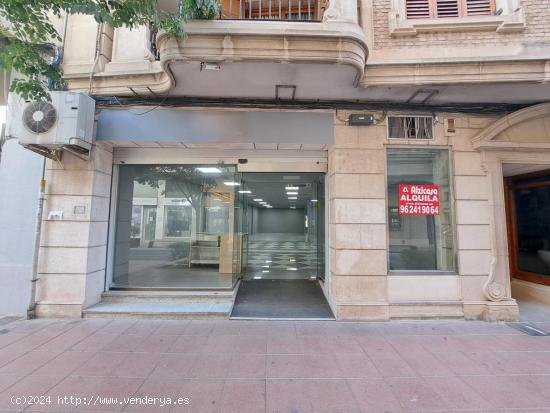  ESTUPENDO LOCAL COMERCIAL EN PLENO CENTRO DE ALZIRA - VALENCIA 