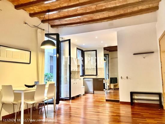  Piso en El Born con 1hab y 3 balcones - BARCELONA 