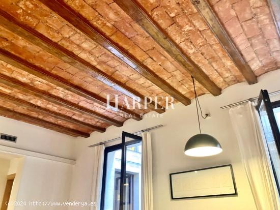 Piso en El Born con 1hab y 3 balcones - BARCELONA