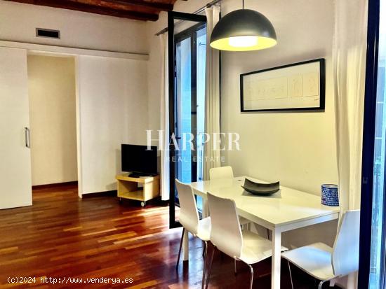 Piso en El Born con 1hab y 3 balcones - BARCELONA