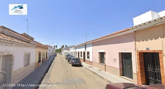 Venta casa en Puebla de la Calzada (Badajoz) - BADAJOZ