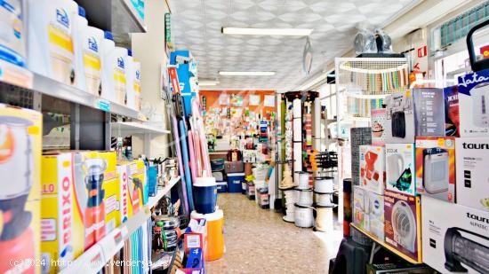 Venta por JUBILACIÓN de local comercial y negocio consolidado en Puerto de sagunto - VALENCIA