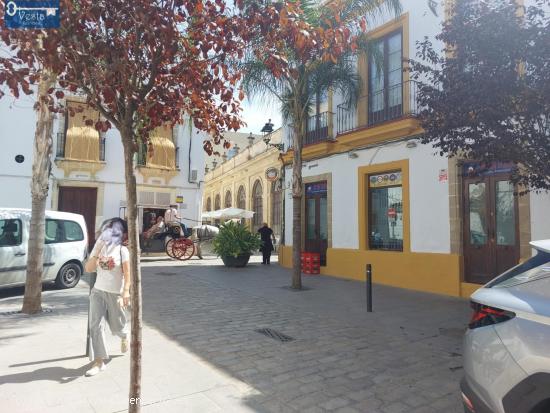 CASA EN EL CENTRO - CADIZ