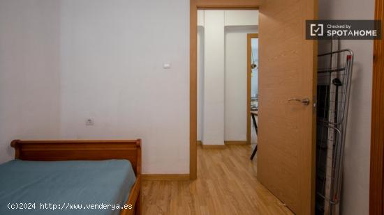 Apartamento de 2 dormitorios en alquiler en Aiora - VALENCIA