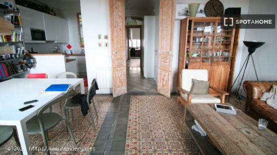 Apartamento entero de 2 dormitorios en Barcelona. - BARCELONA