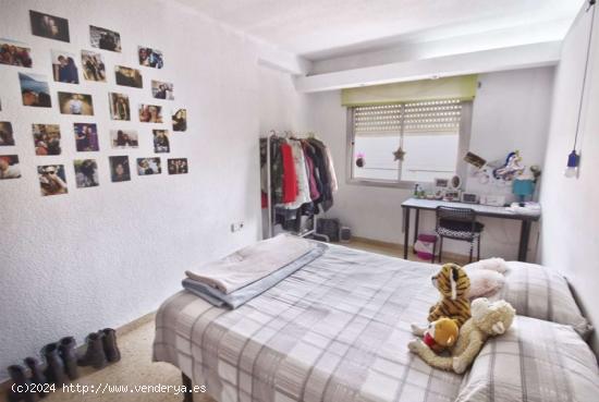 Piso de 7 habitaciones en Ciutat Jardi - VALENCIA