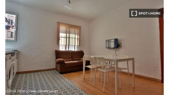 Se alquila habitación en piso de 3 dormitorios en valencia. - VALENCIA