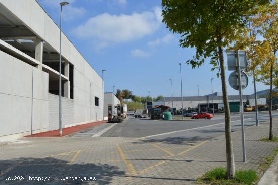 Venta nave a estrenar 3.000 m2 en Usurbil - GUIPUZCOA